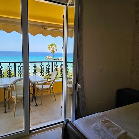 Seaside With Stunning Views Глифада