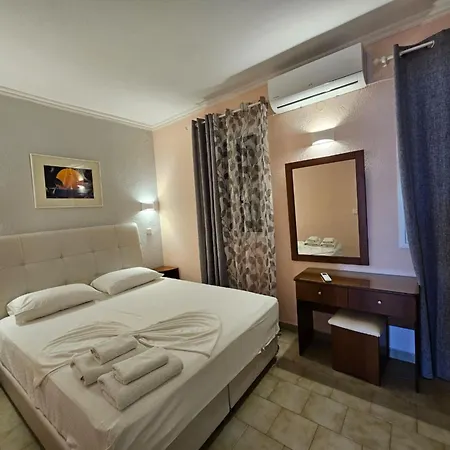 Апартаменты Seaside With Stunning Views